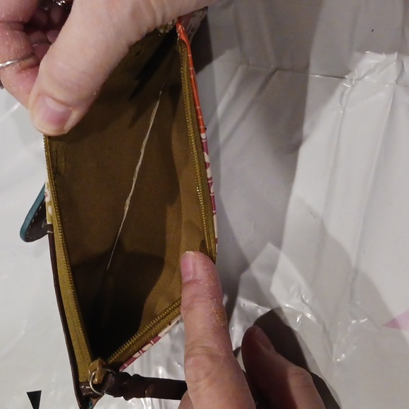 Wallet - Picture 4 of 4